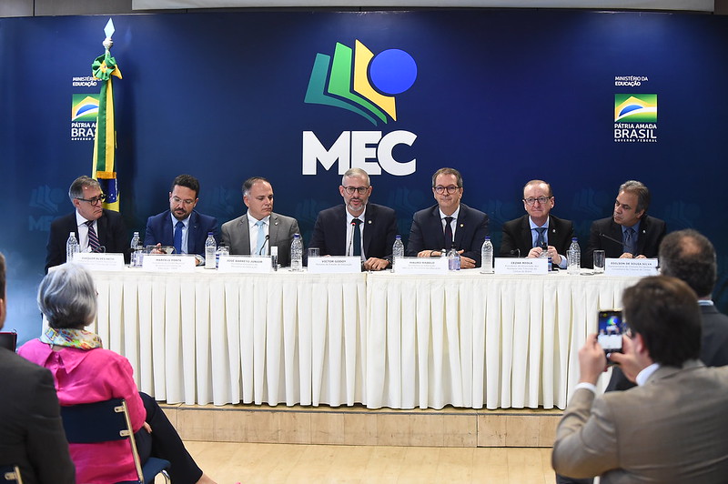 MEC utilizar dados dos TCs para monitorar planos de educao